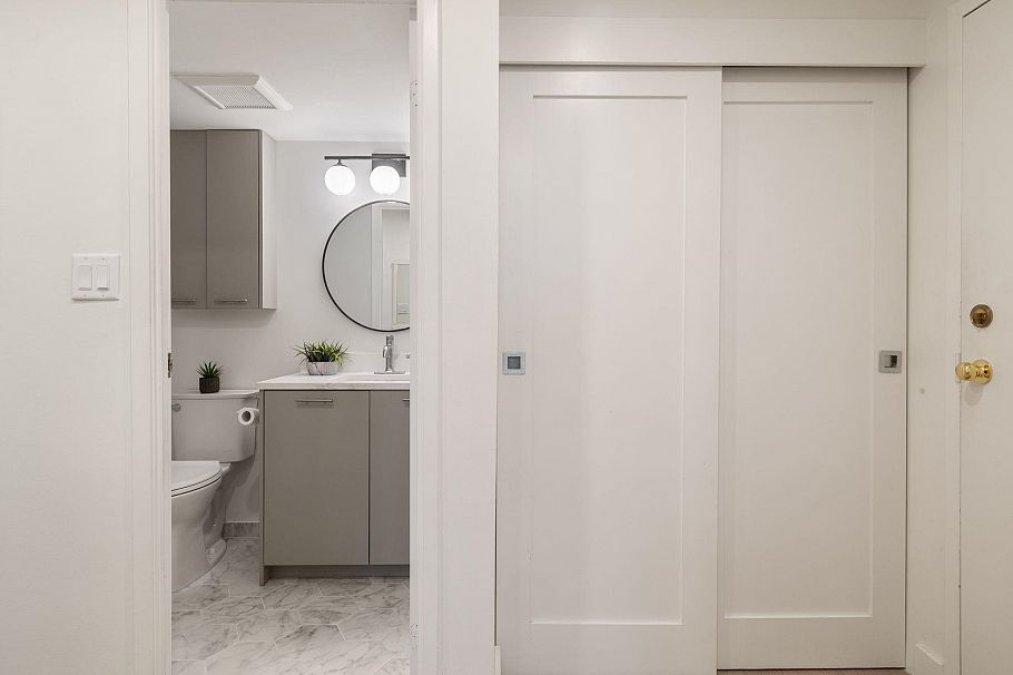 905 110 W 4th Street North Vancouver, BC - 23