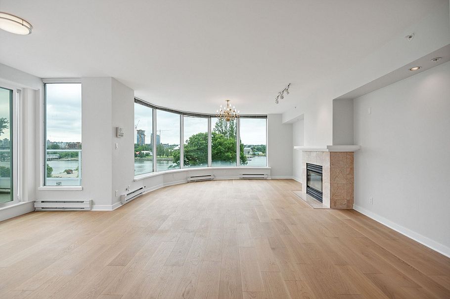 5A 1403 Beach Avenue Vancouver, BC - 8