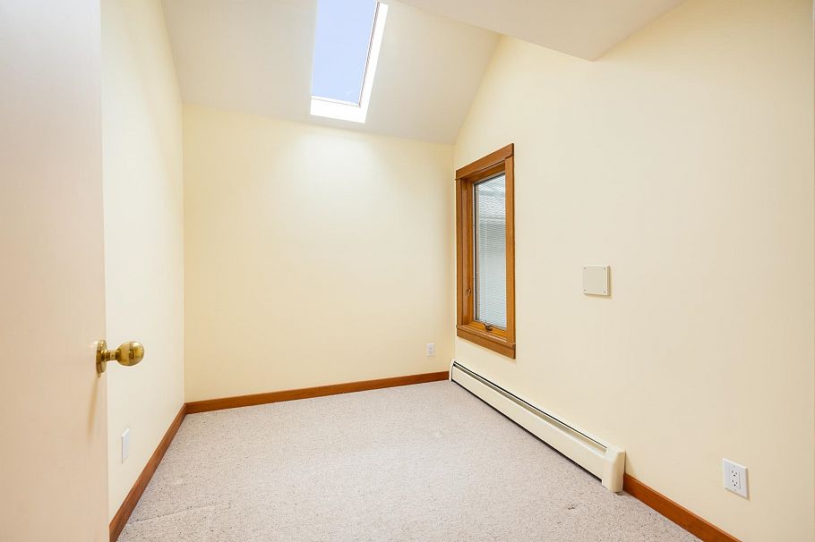 4548 W 7th Avenue Vancouver, BC - 21