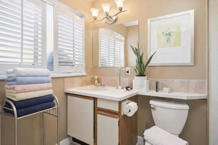 875 Porteau Place North Vancouver, BC - 20