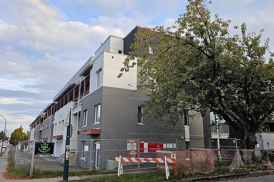 316 2250 E 1st Avenue Vancouver, BC - 24