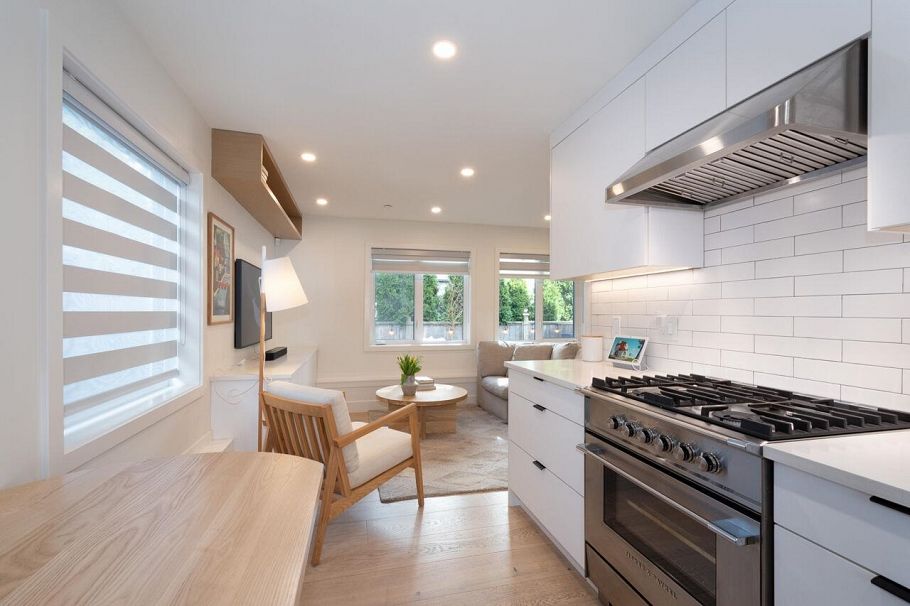 1026 E 13th Avenue Vancouver, BC - 17