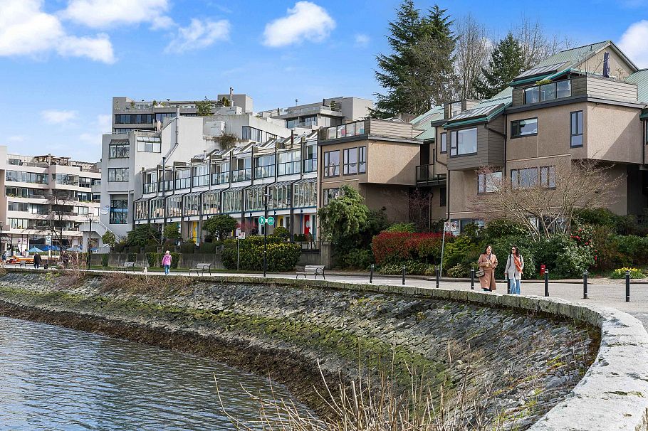 204 3168 Laurel Street Vancouver, BC - 28