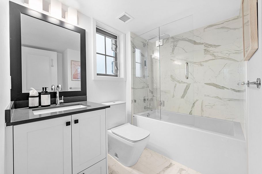 322 W 62nd Avenue Vancouver, BC - 21