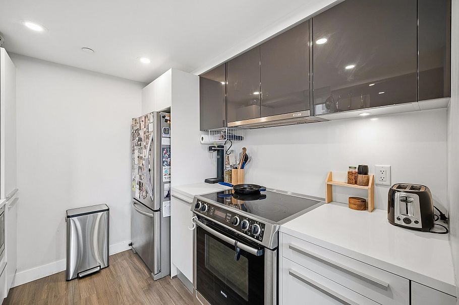 1202 1323 Homer Street Vancouver, BC - 6