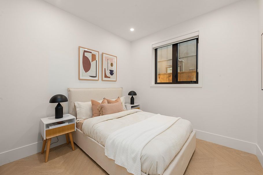 1 3393 Victoria Drive Vancouver, BC - 8