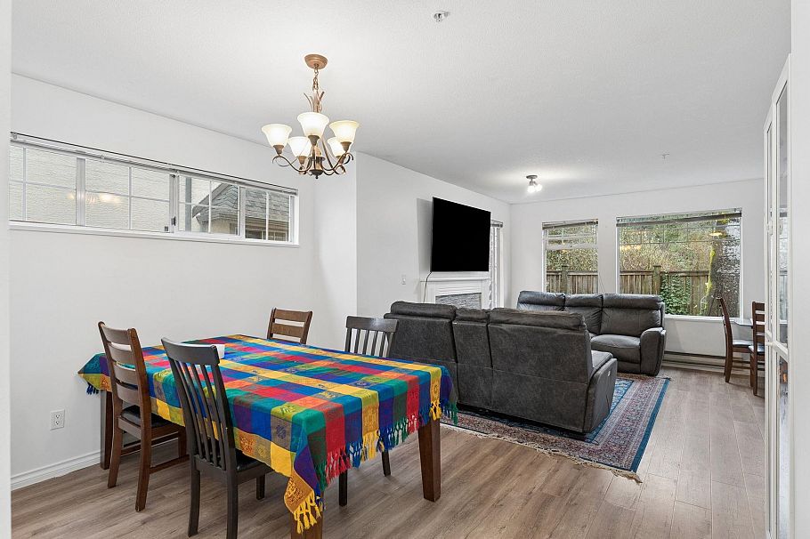 42 6511 Chambord Place Vancouver, BC - 21