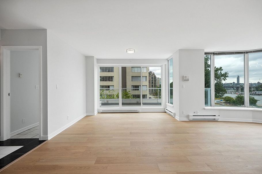 5A 1403 Beach Avenue Vancouver, BC - 17