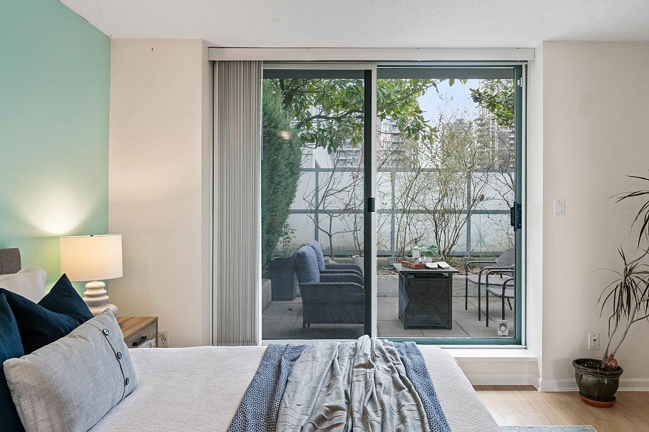 TH4 1889 Rosser Avenue Burnaby, BC - 18