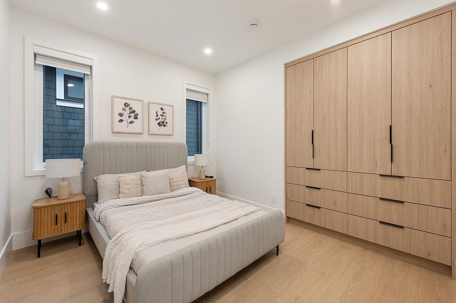 1 3391 Victoria Drive Vancouver, BC - 7