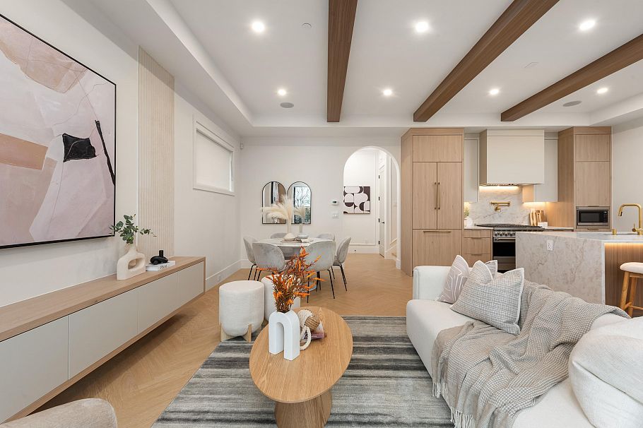 1 3391 Victoria Drive Vancouver, BC - 4