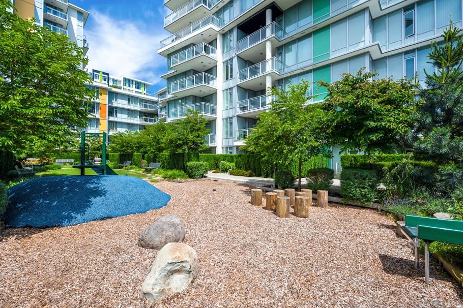 42 8628 Hazelbridge Way Richmond, BC - 32