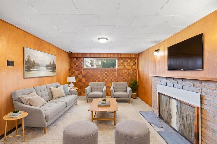 3783 Price Street Burnaby, BC - 6