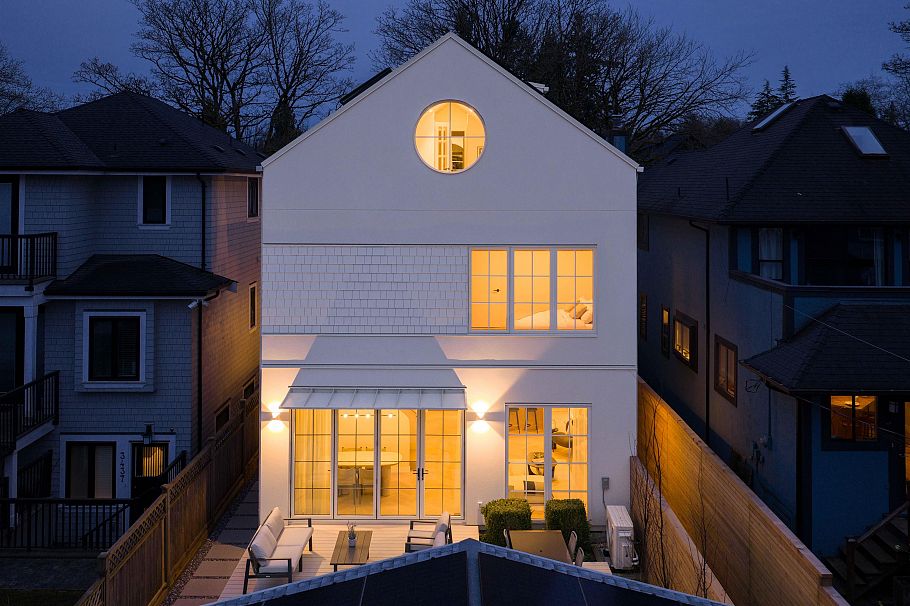 2 3449 W 22nd Avenue Vancouver, BC - 35