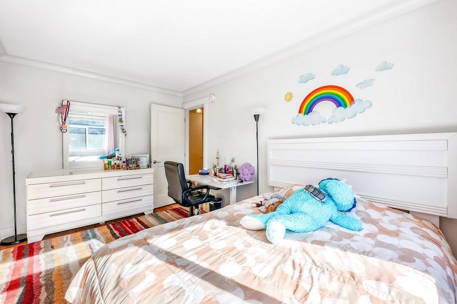 38 889 Tobruck Avenue North Vancouver, BC - 32