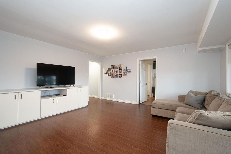 943 Shavington Street North Vancouver, BC - 21