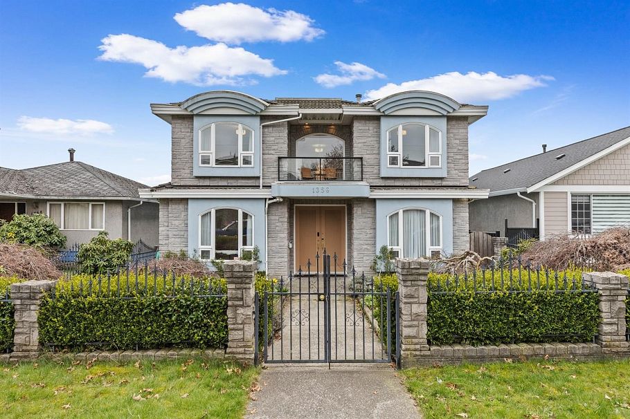 1356 E 62nd Avenue Vancouver, BC - 1
