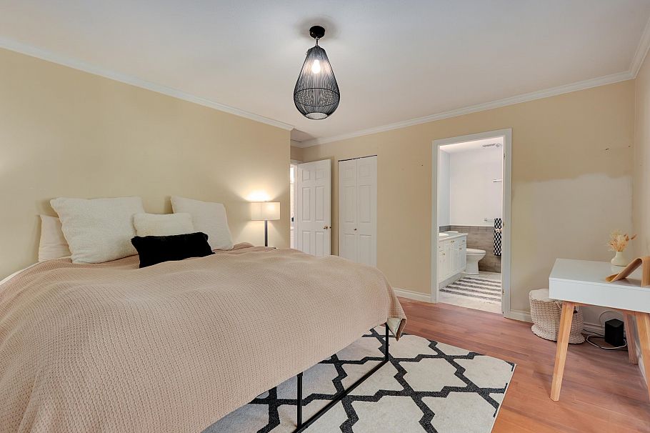 1400 Riverside Drive North Vancouver, BC - 18