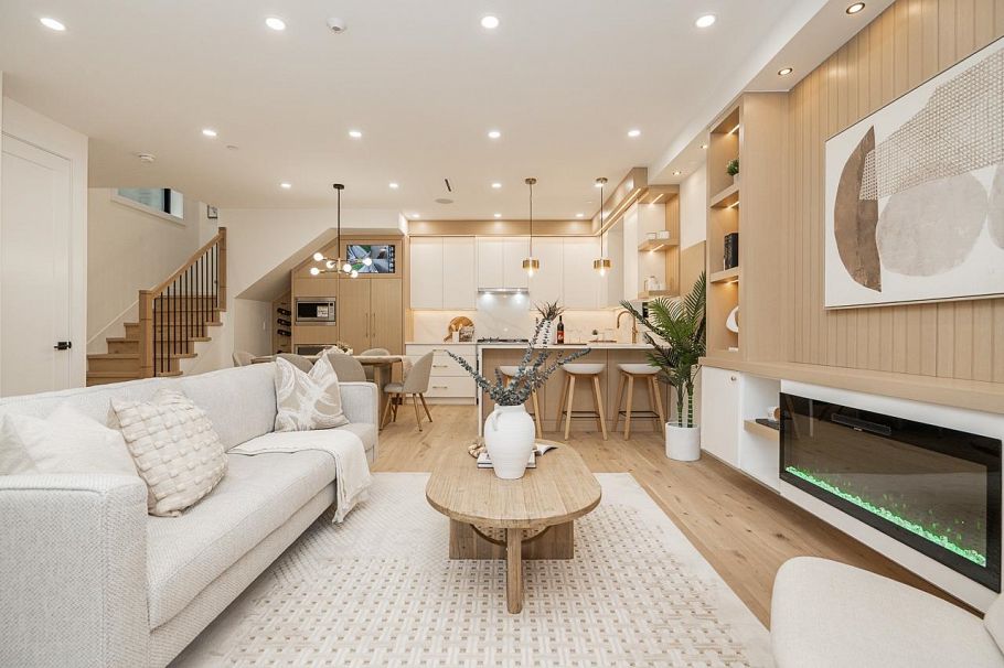 1 150 E 51st Avenue Vancouver, BC - 1