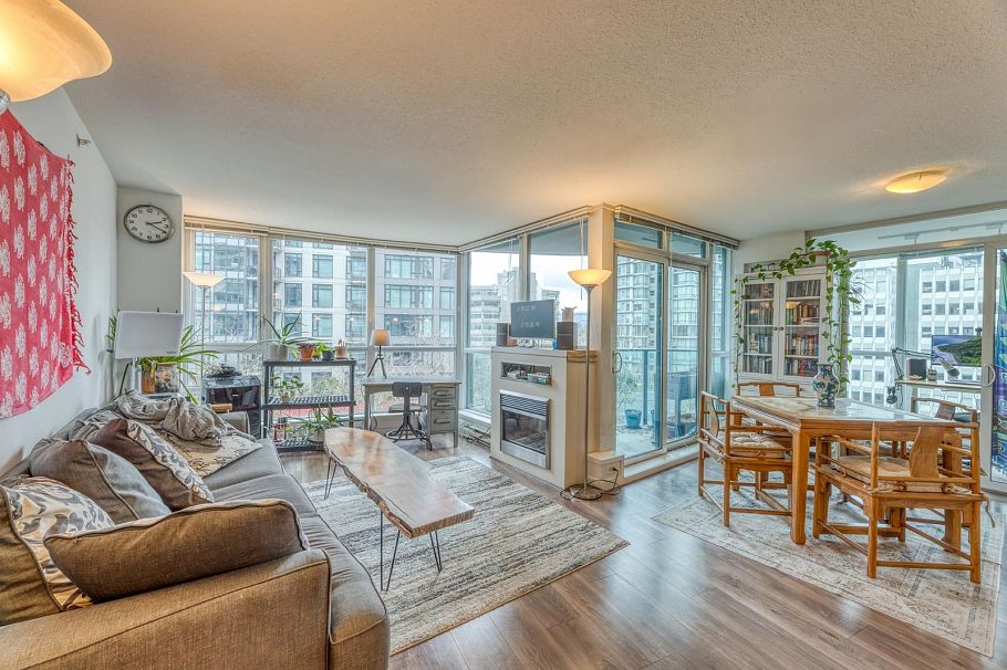 501 1189 Melville Street Vancouver, BC - 3