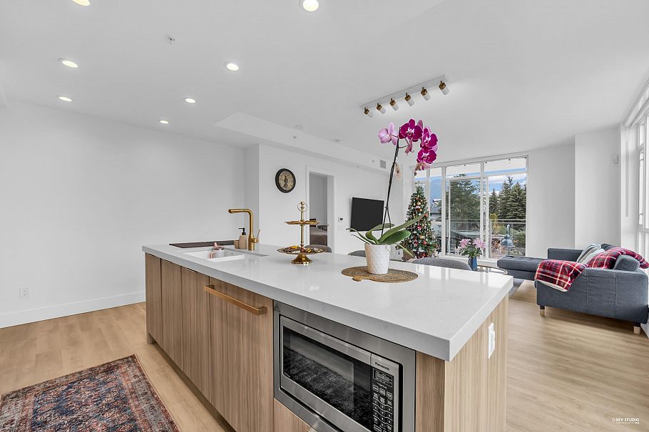 208 2385 Emery Court North Vancouver, BC - 4