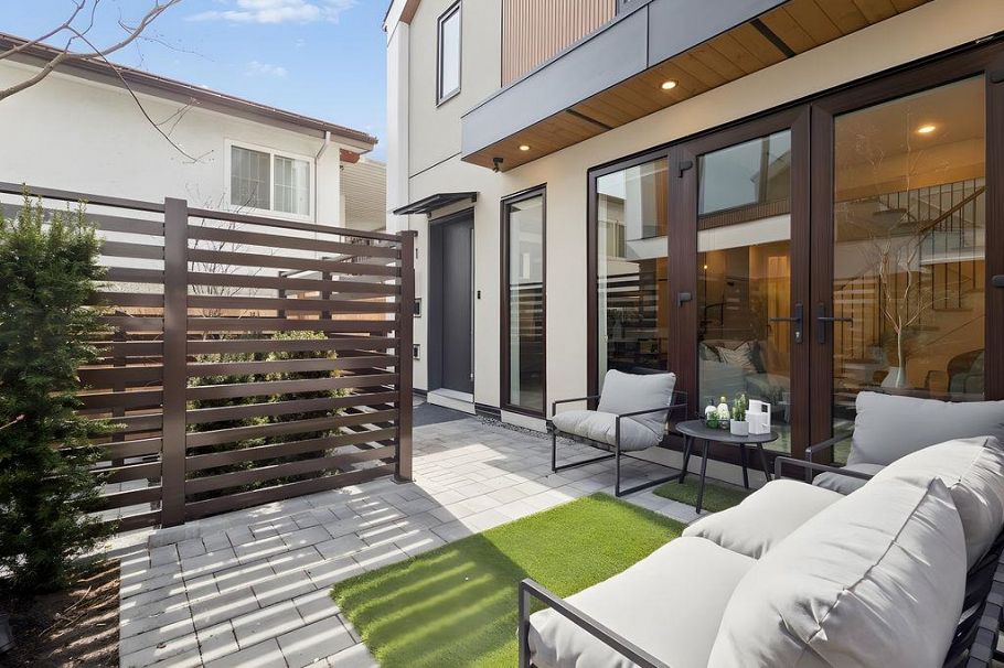 1 3393 Victoria Drive Vancouver, BC - 22