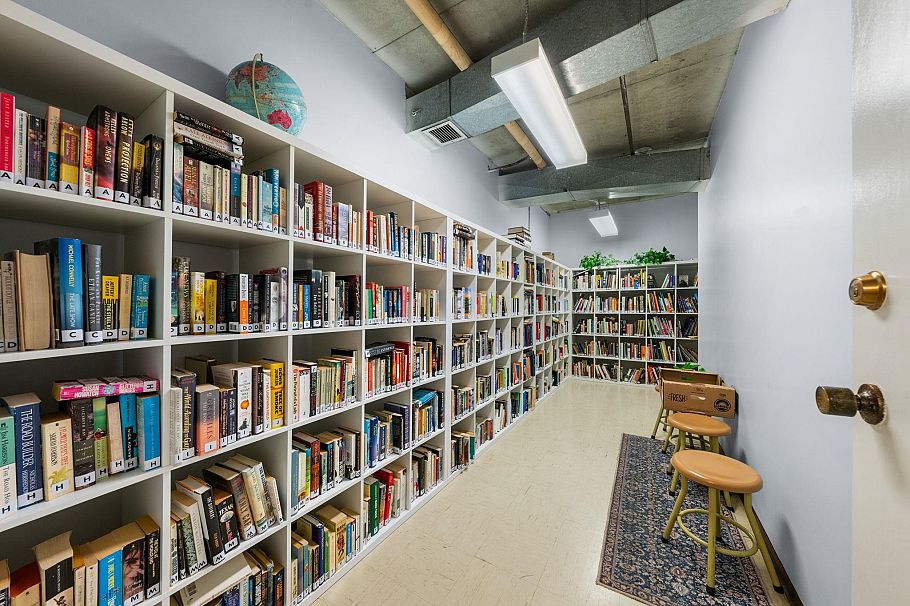 2016 Fullerton Avenue North Vancouver, BC - 25