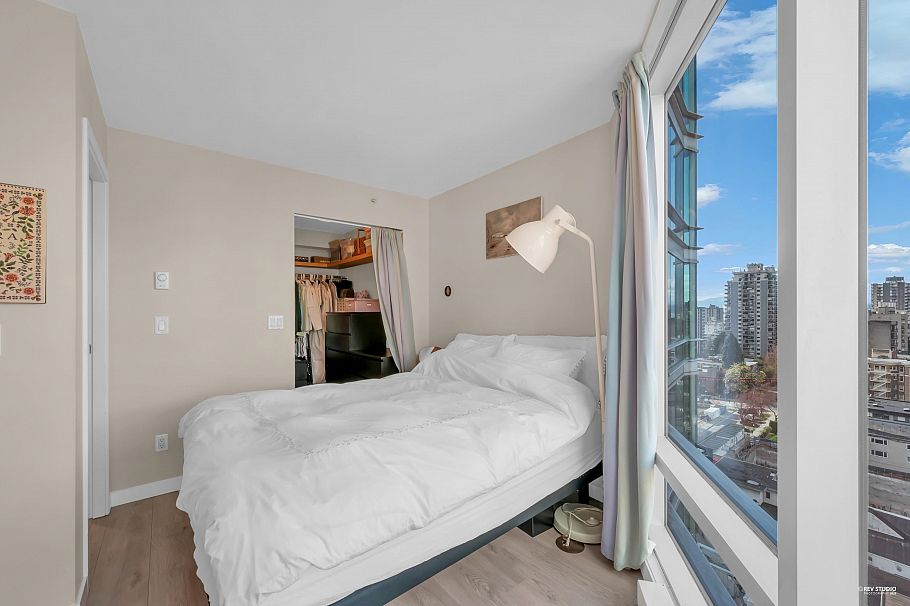 1501 1003 Burnaby Street Vancouver, BC - 16