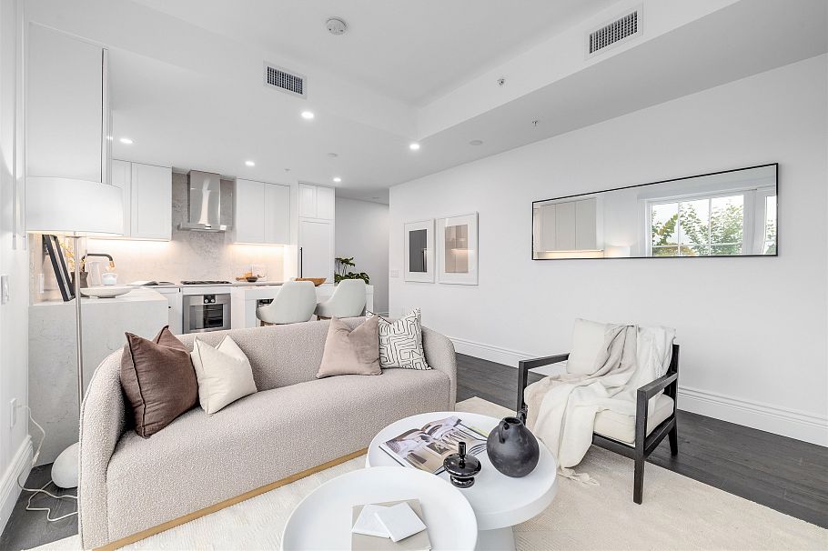 404 2096 W 47th Avenue Vancouver, BC - 8