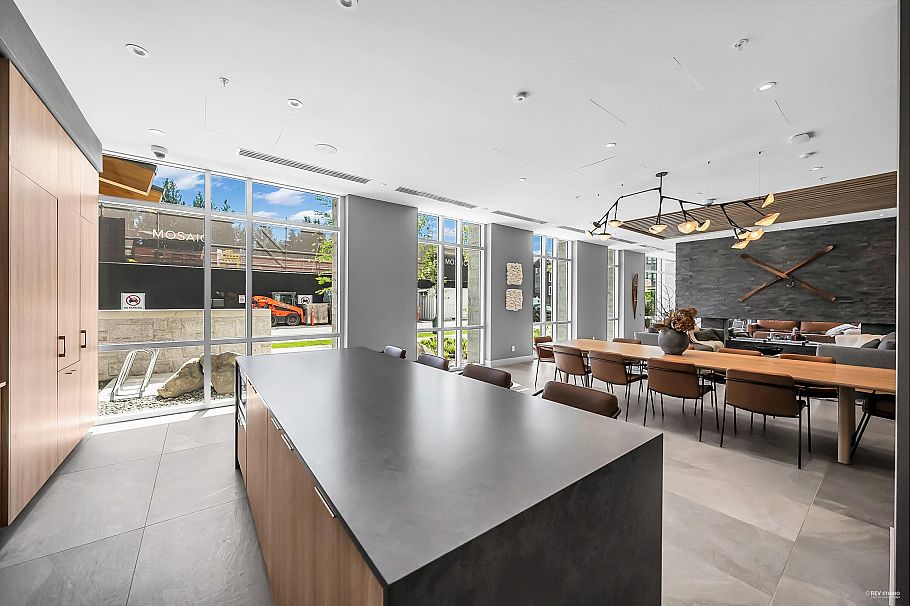 208 2385 Emery Court North Vancouver, BC - 20