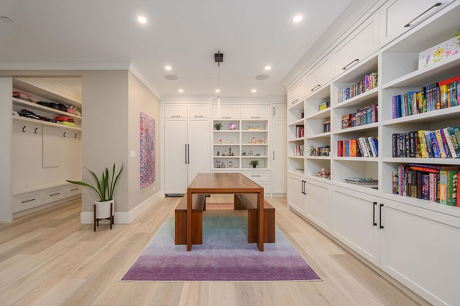 4297 W 11th Avenue Vancouver, BC - 31