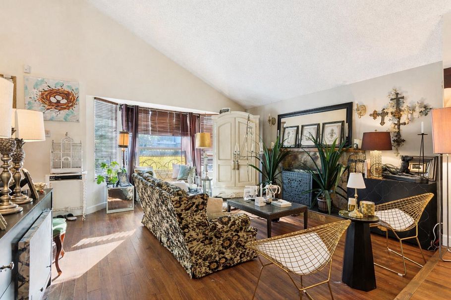 875 Porteau Place North Vancouver, BC - 6