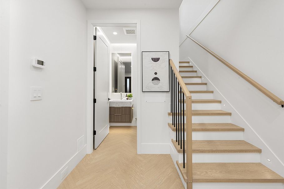 2 3393 Victoria Drive Vancouver, BC - 13