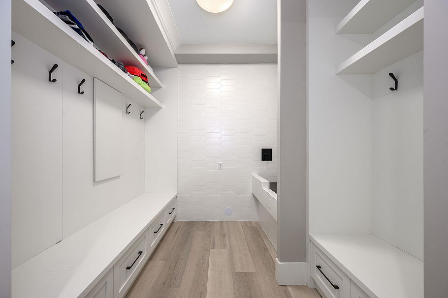 4297 W 11th Avenue Vancouver, BC - 30