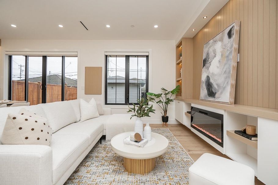 2 150 E 51st Avenue Vancouver, BC - 9