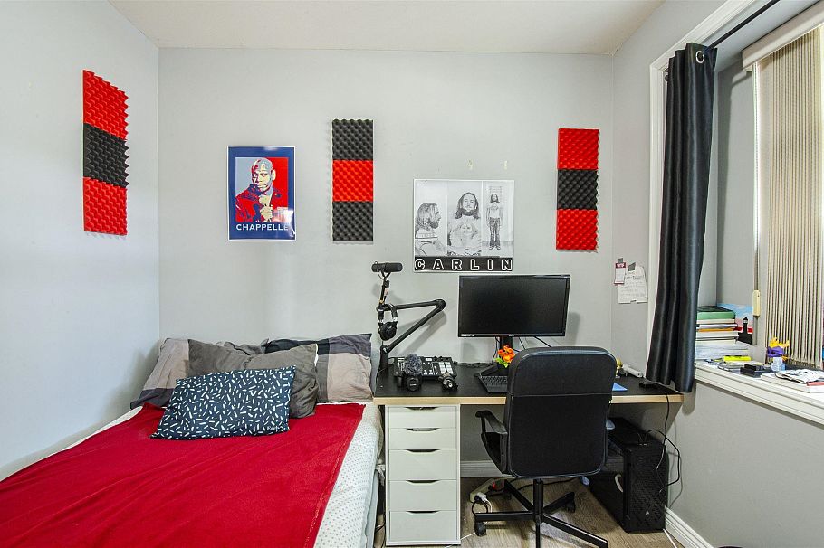 1550 E 1st Avenue Vancouver, BC - 9