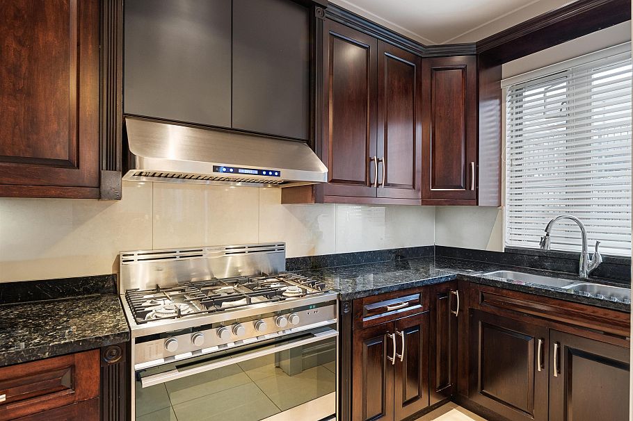 1909 E 64th Avenue Vancouver, BC - 8