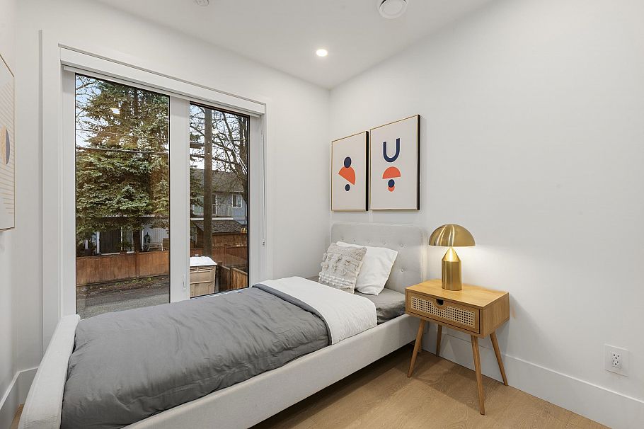 2 3393 Victoria Drive Vancouver, BC - 19