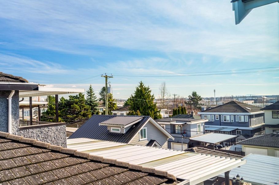 1 366 E 64th Avenue Vancouver, BC - 19