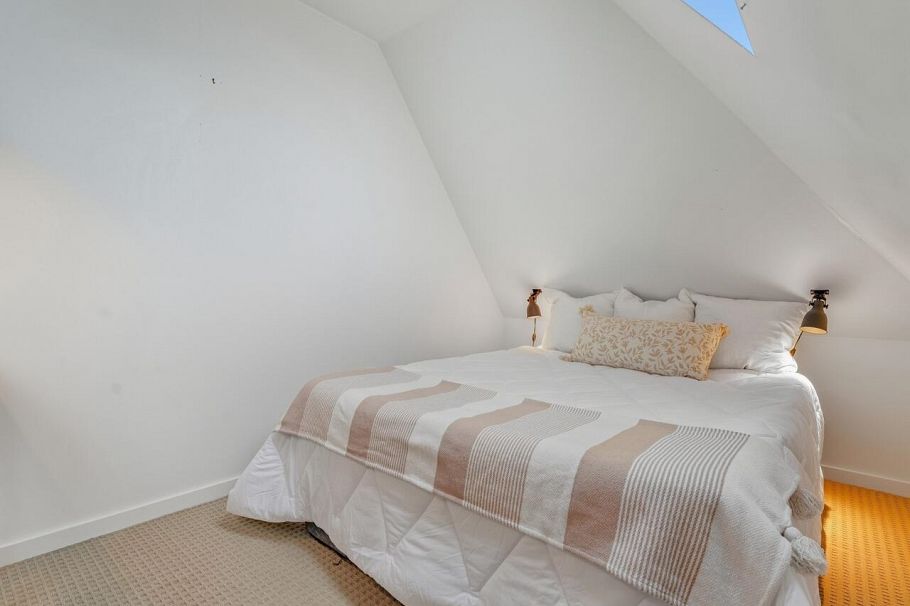 305 1915 E Georgia Street Vancouver, BC - 26