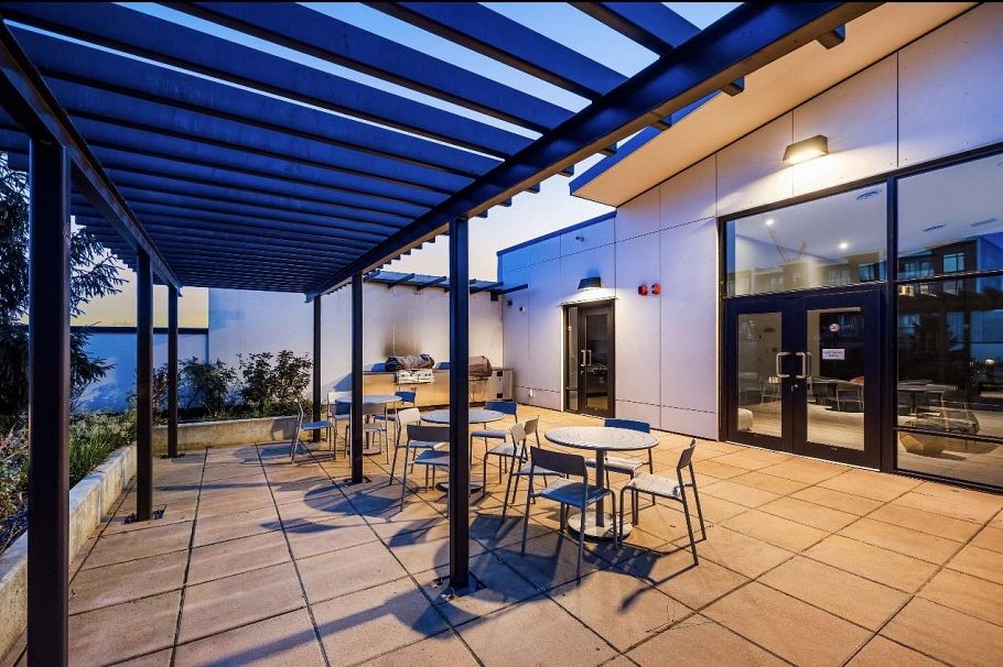 2005 1401 Hunter Street North Vancouver, BC - 8