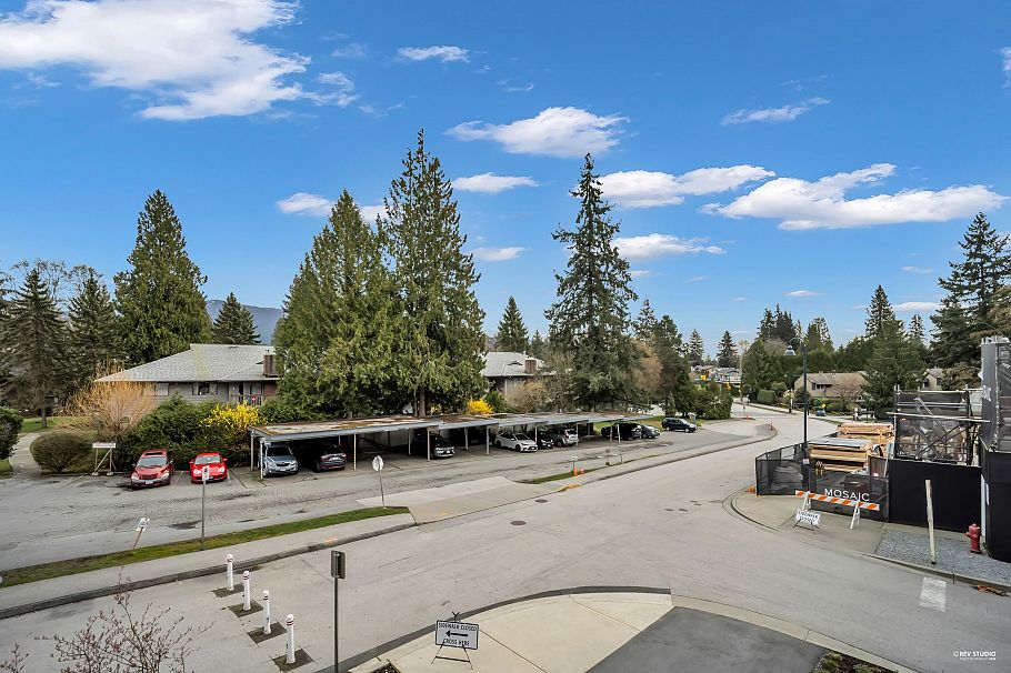 208 2385 Emery Court North Vancouver, BC - 25