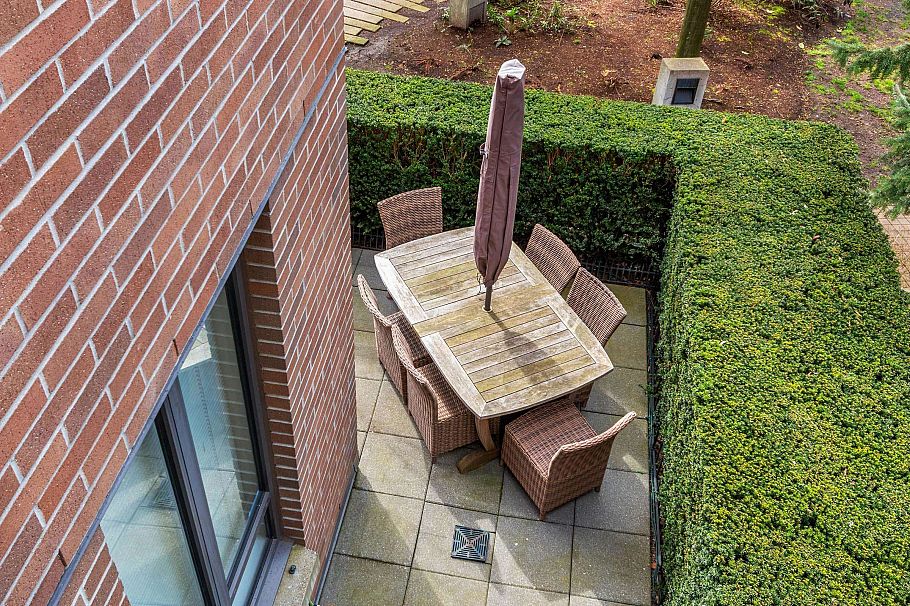 168 W 1st Street North Vancouver, BC - 14