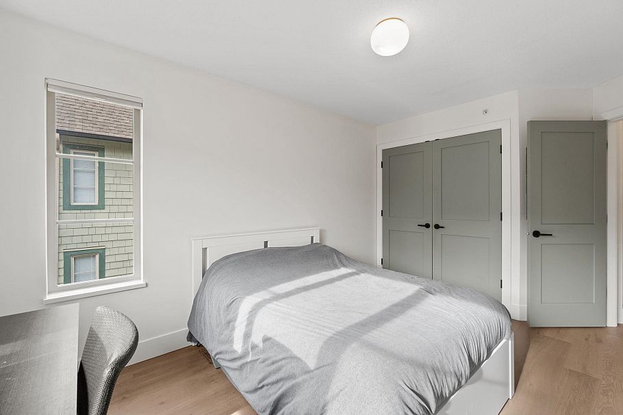 2561 East Mall Vancouver, BC - 17