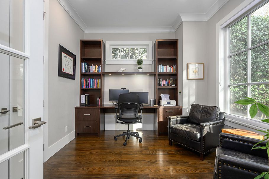 4297 W 11th Avenue Vancouver, BC - 18