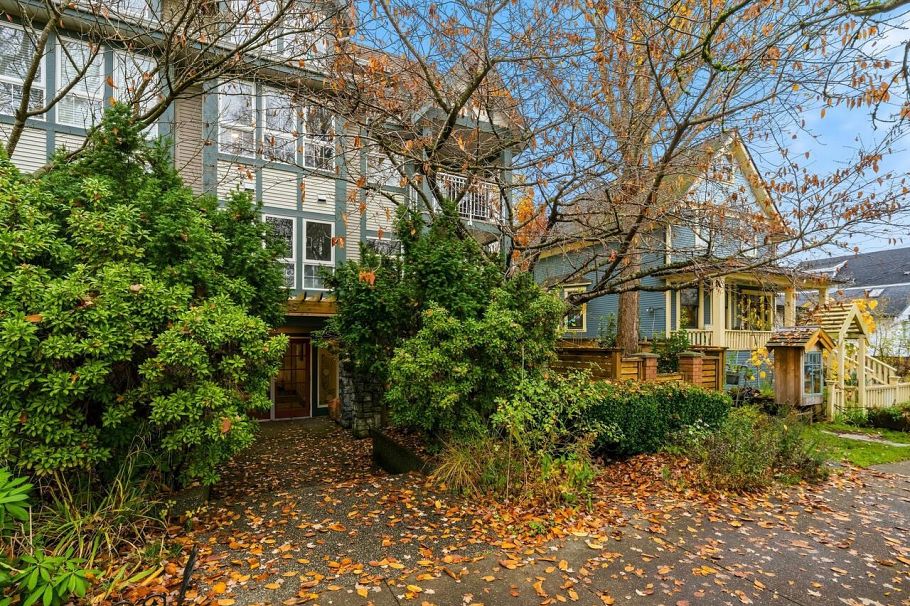 305 1915 E Georgia Street Vancouver, BC - 29