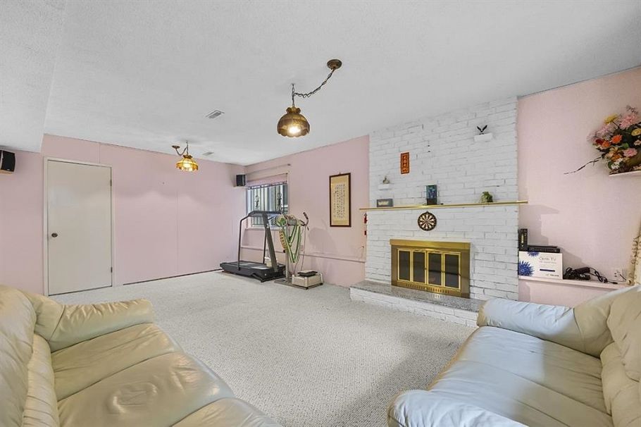 919 E 39th Avenue Vancouver, BC - 24