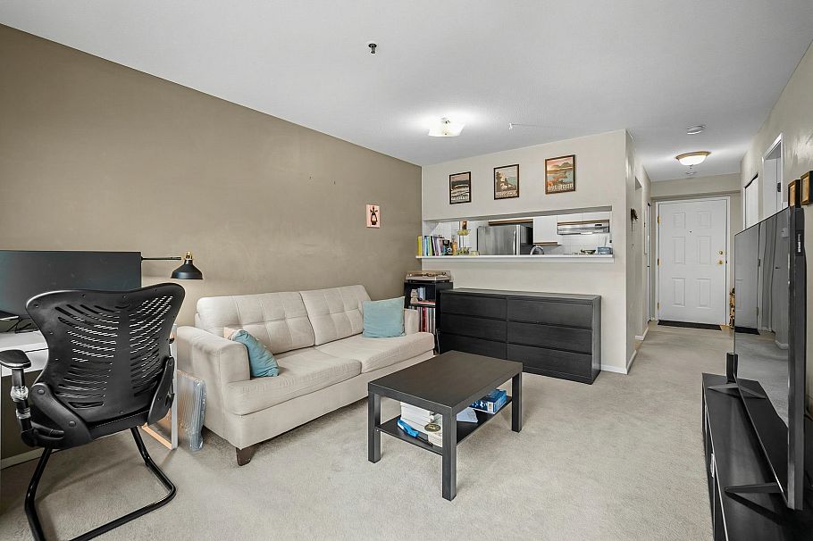 204 3168 Laurel Street Vancouver, BC - 8