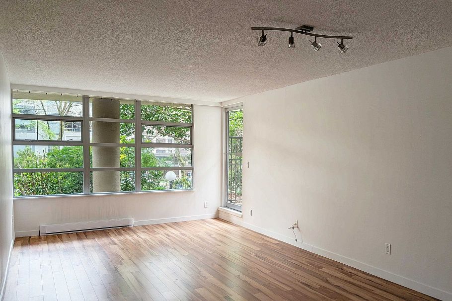102 1225 Barclay Street Vancouver, BC - 3