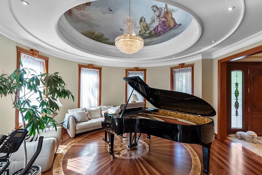 1155 W 54th Avenue Vancouver, BC - 3